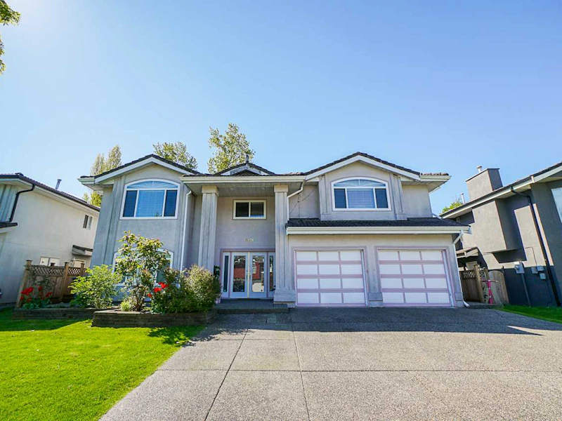 12448 70th Avenue, Surrey BC V3W 0P8
