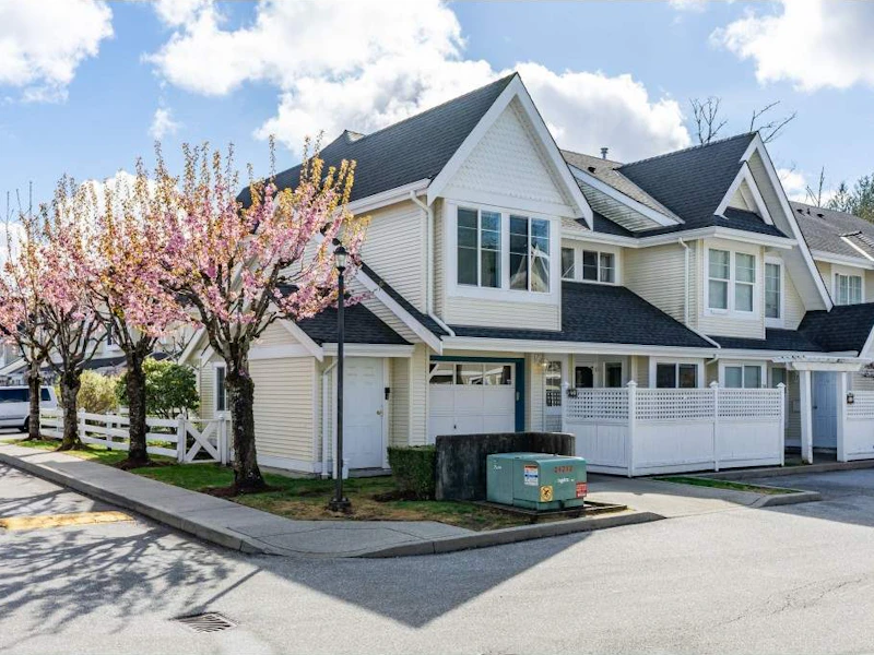 27 - 23560 119th Avenue, Maple Ridge BC V4R 2P5
