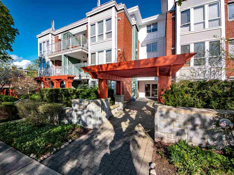 102 - 2626 Alberta Street, Vancouver BC V5Y 3L4