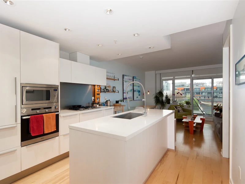 712 - 1661 Ontario Street, Vancouver BC V5Y 0C3