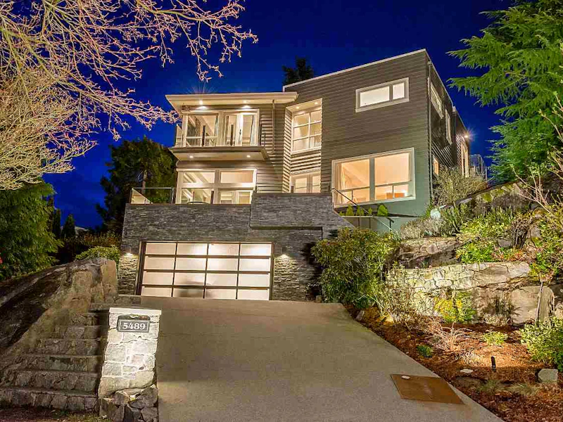 5489 West Vista Court, West Vancouver BC V7W 3G8