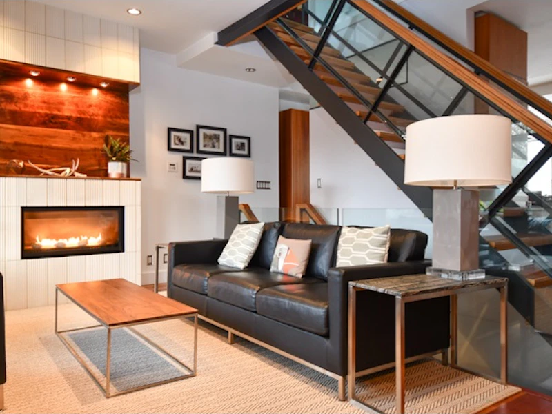 832 Keefer Street, Vancouver BC V6A 1Y7