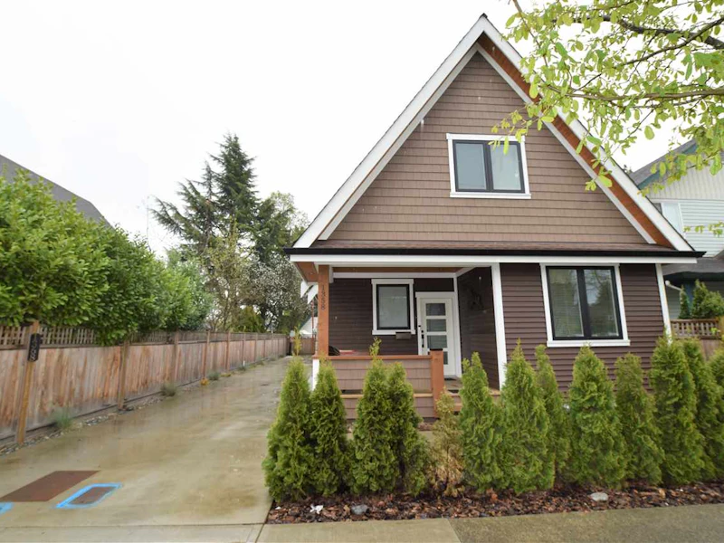 1358 Tenth Avenue, New Westminster BC V3M 3H9