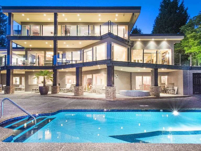 646 Southborough Drive, West Vancouver BC V7S 1M6