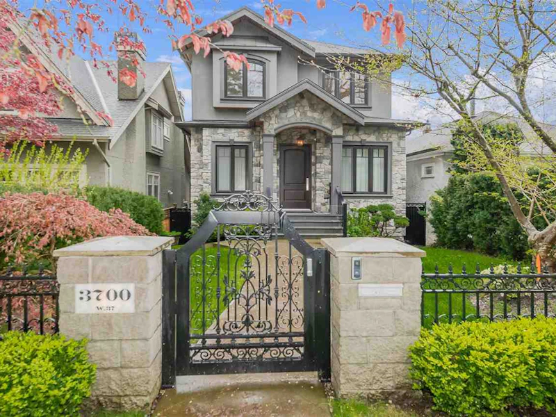 3700 W 37th Avenue, Vancouver BC V6N 2V9
