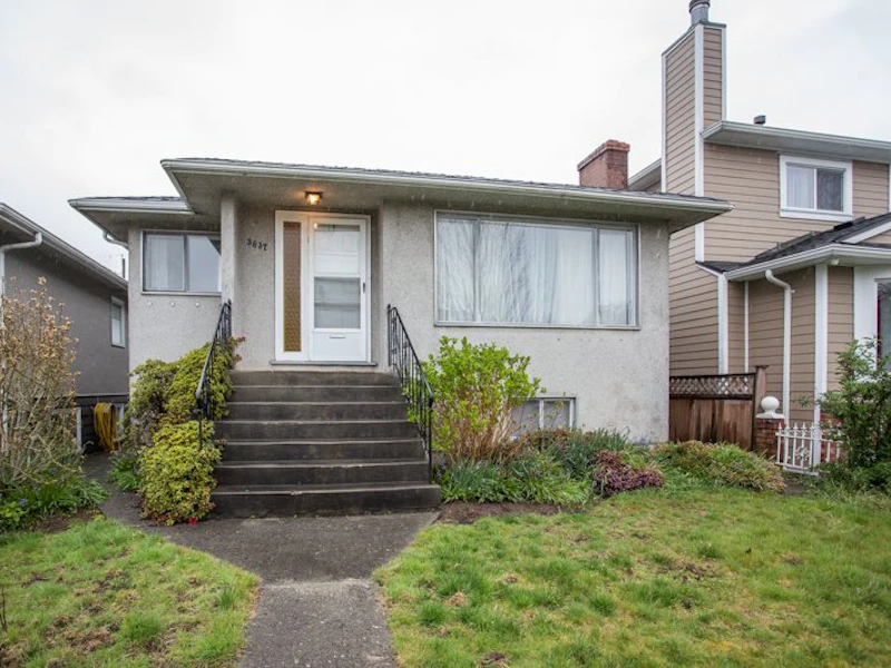3637 E 26th Avenue, Vancouver BC V5R 1M6