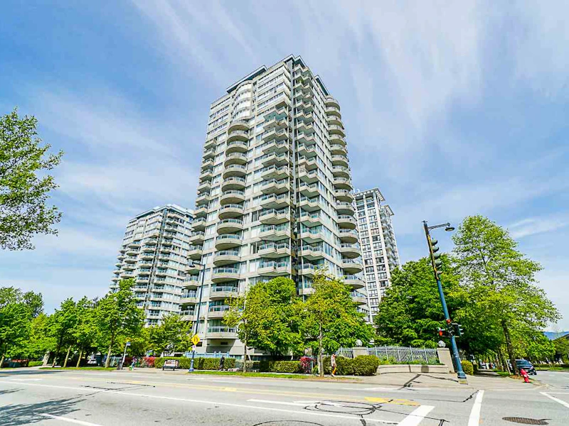 1307 - 13383 108th Avenue, Surrey BC V3T 5T6