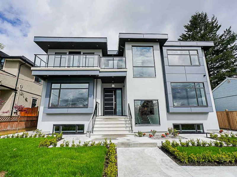 3759 Portland Street, Burnaby BC V5J 2N1