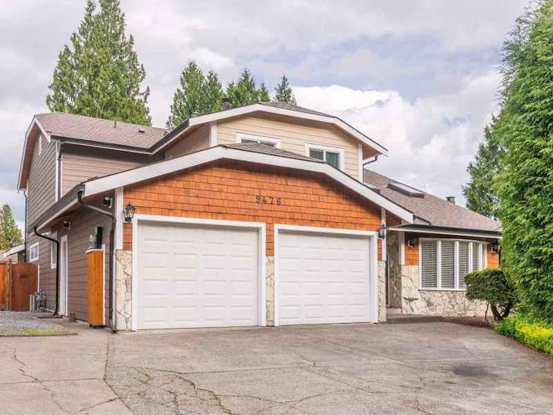 9476 148th Street, Surrey BC V3R 7Z5