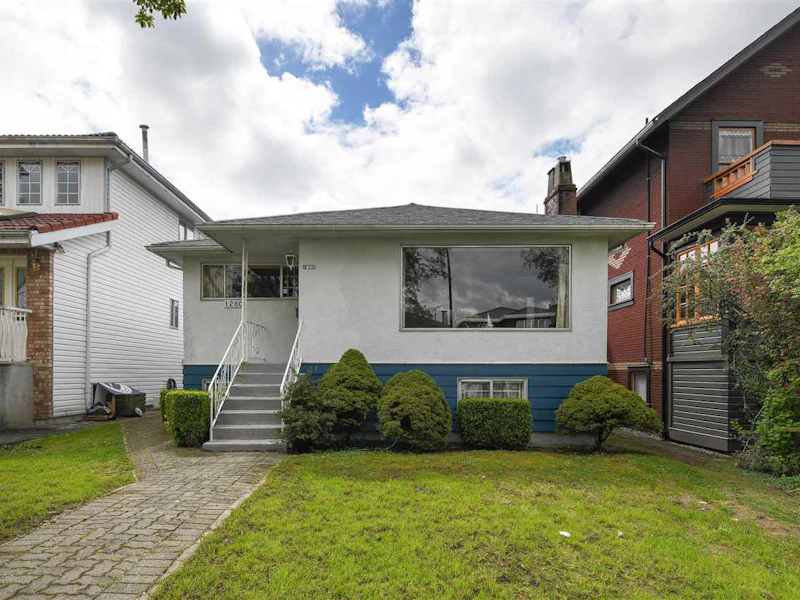 1280 E 27th Avenue, Vancouver BC V5V 2L8