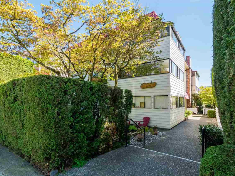102 - 15070 Roper Avenue, Surrey BC V4B 2E6