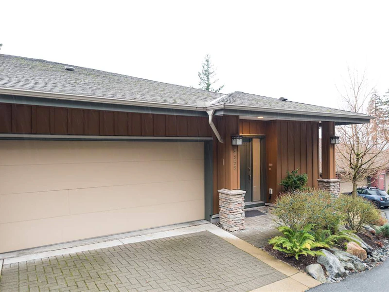 8555 Seascape Lane, West Vancouver BC V7W 3J7