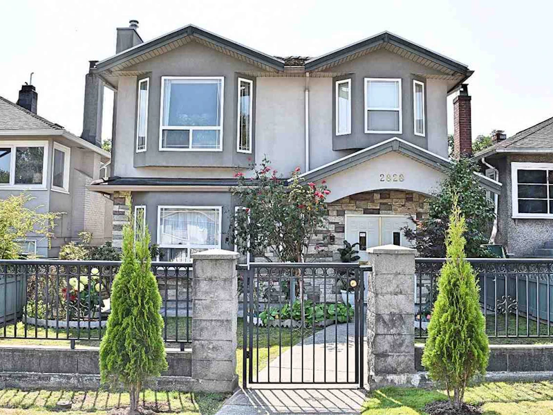 2828 Mcgill Street, Vancouver BC V5K 1H6