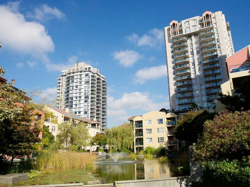 306 - 12 Laguna Court, New Westminster BC V3M 6W4