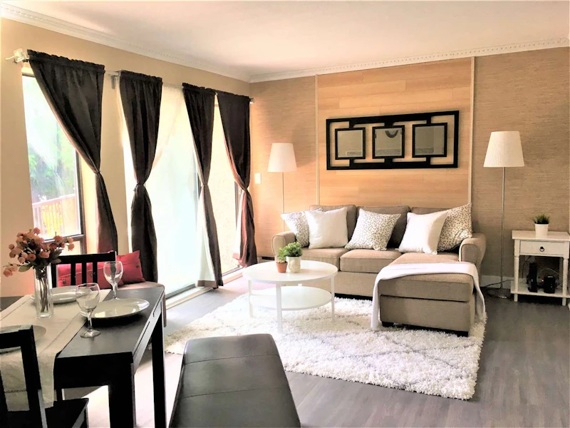 7 - 8440 Westminster Highway, Richmond BC V6X 1A8