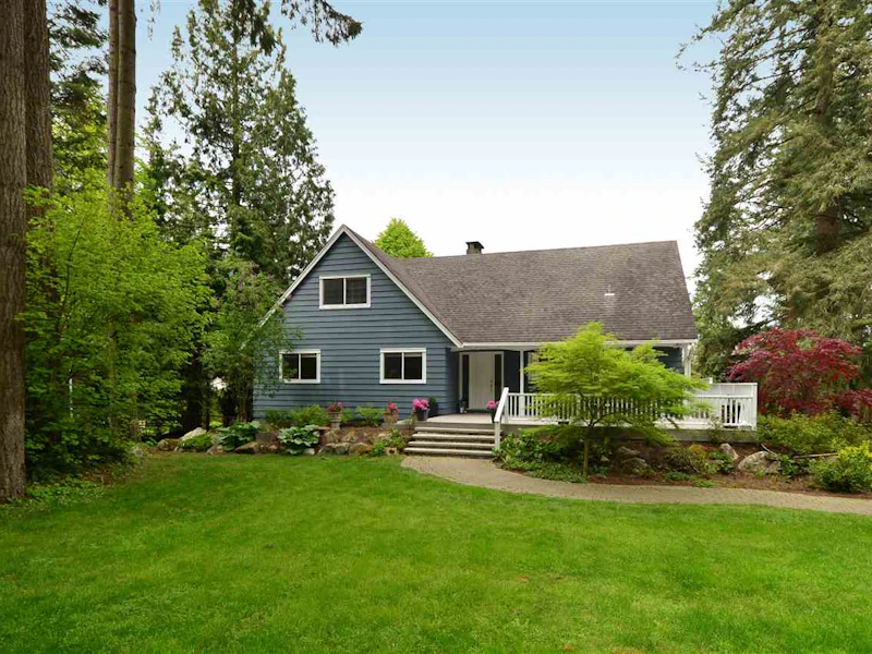 13873 28th Avenue, Surrey BC V4P 1T5