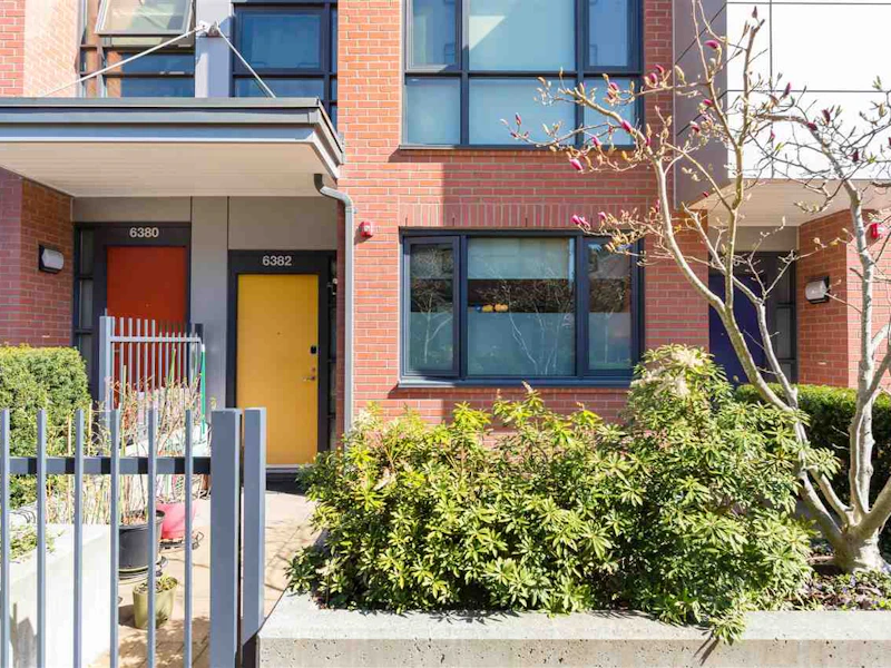 6382 Ash Street, Vancouver BC V5Z 3G9