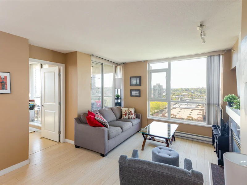 1303 - 2138 Madison Avenue, Burnaby BC V5C 6T6