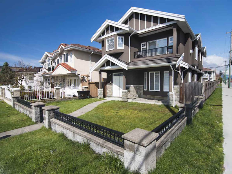 4495 Union Street, Burnaby BC V5C 2X7