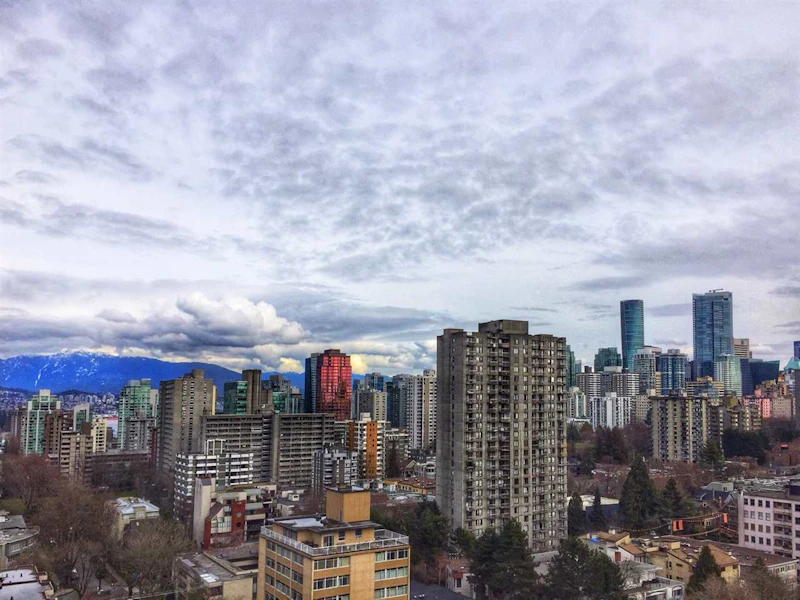 1906 - 1725 Pendrell Street, Vancouver BC V6G 2X7
