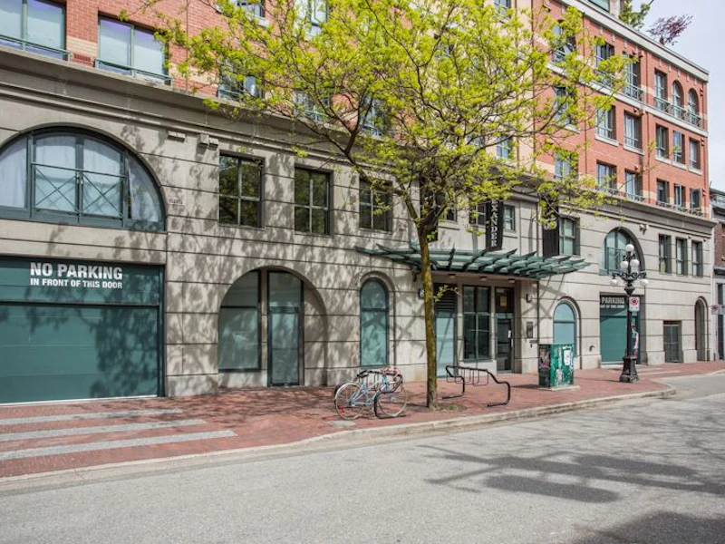 303 - 55 Alexander Street, Vancouver BC V6A 1B2
