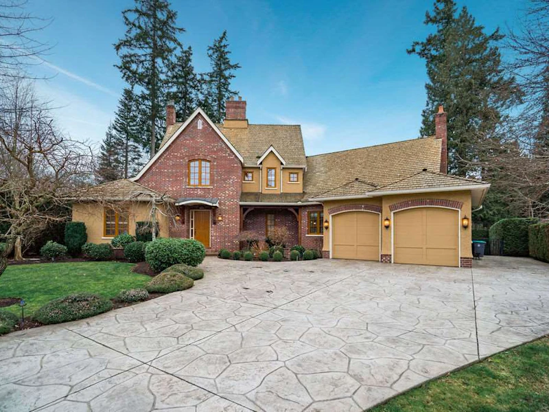 2623 138a Street, Surrey BC V4P 3K5