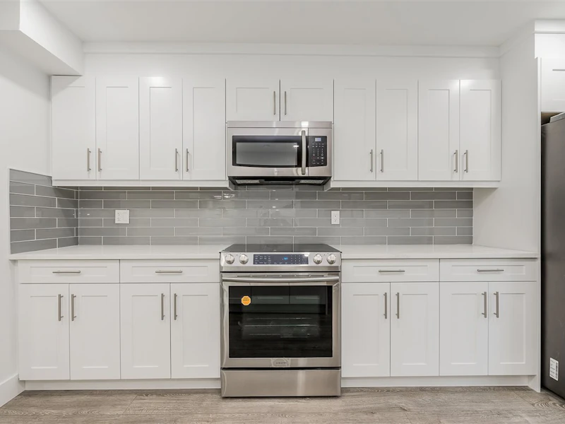 407 Lehman Place, Port Moody BC V3H 3Z7