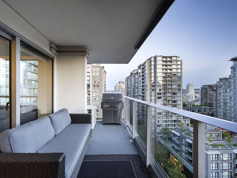 1603 - 999 Seymour Street, Vancouver BC V6B 0M5