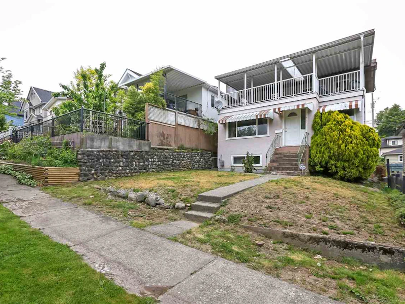 2981 Turner Street, Vancouver BC V5K 2G8