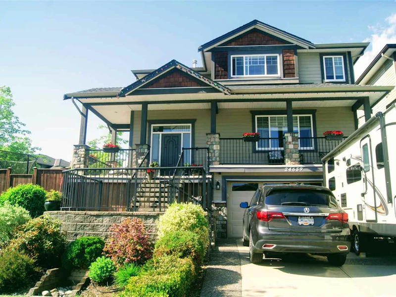 24659 103a Avenue, Maple Ridge BC V2W 0B1