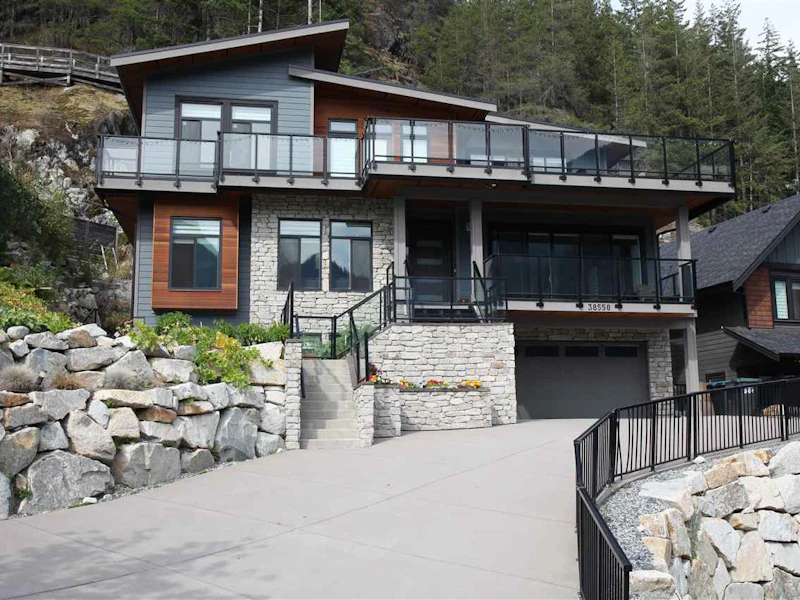 38550 Sky Pilot Drive, Squamish BC