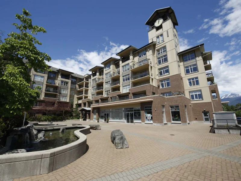 318 - 1211 Village Green Way, Squamish BC V8B 0R7