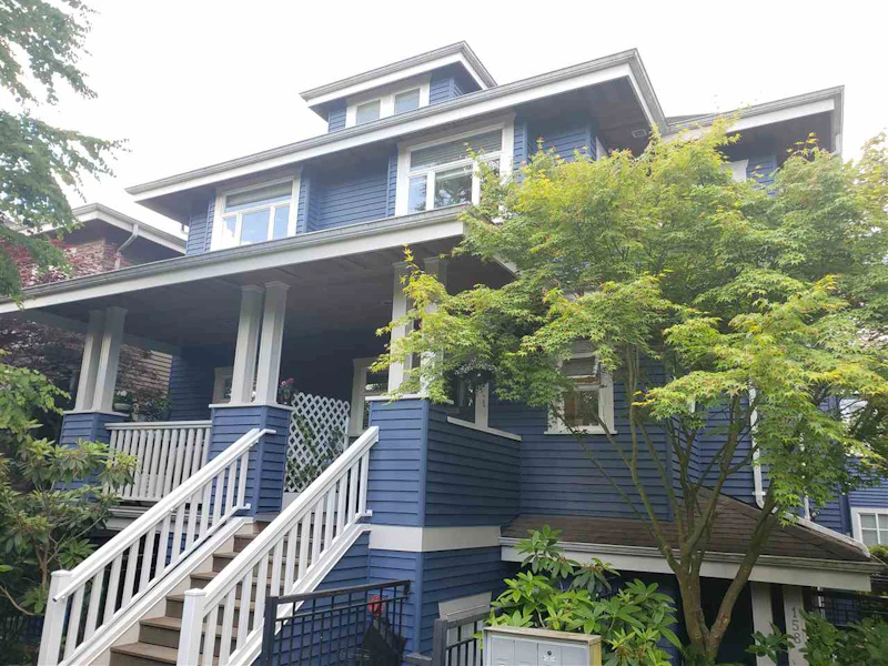 2 - 156 W 14th Avenue, Vancouver BC V5Y 1W9