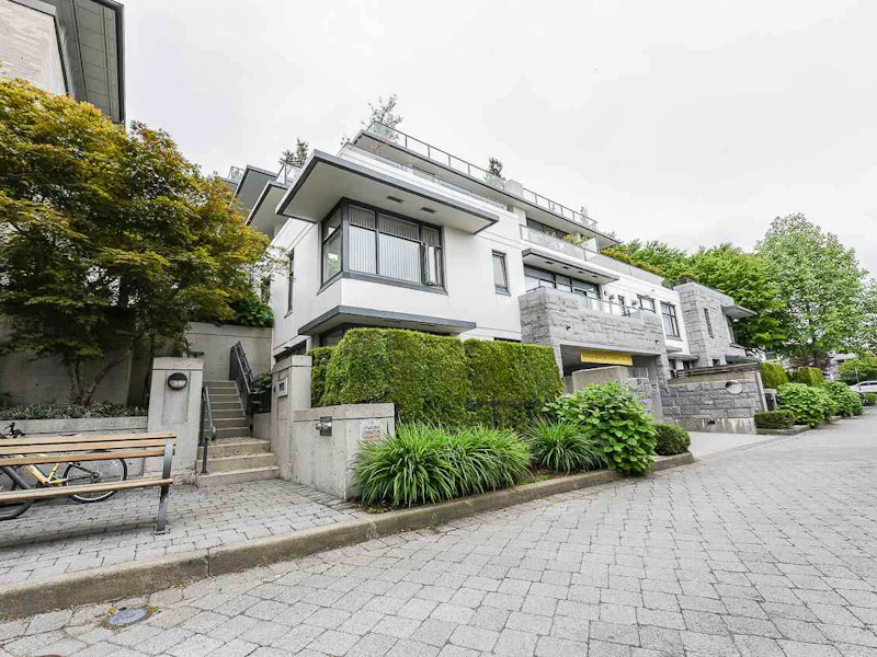 5982 Chancellor Mews, Vancouver BC V6T 2L5
