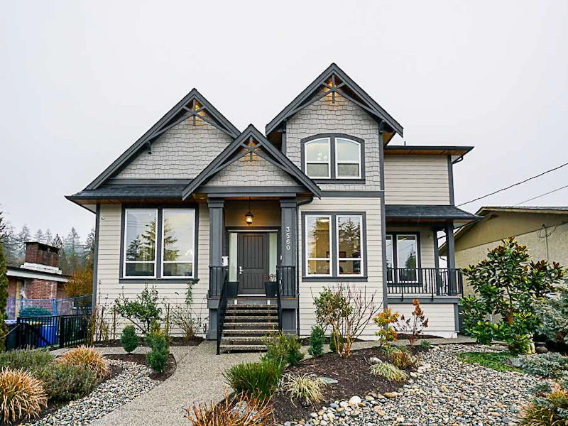 3560 Oxford Street, Port Coquitlam BC V3B 4E4