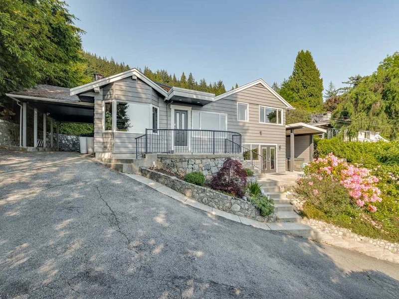 4520 Prospect Road, North Vancouver BC V7N 3L7