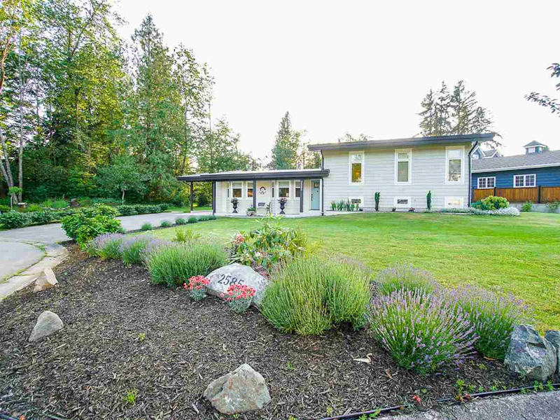 2585 Highfield Crescent, Abbotsford BC V2S 4J3