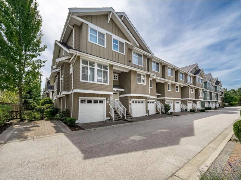 54 - 935 Ewen Avenue, New Westminster BC V3M 0A1