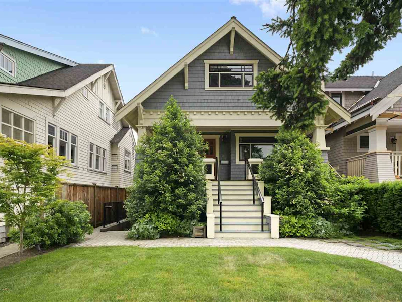 3188 W 3rd Avenue, Vancouver BC V6K 1N3