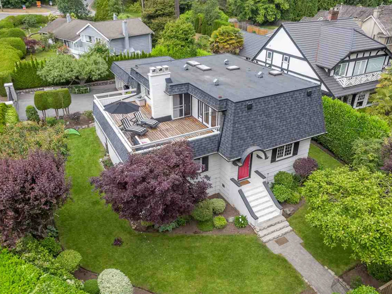 4293 Evergreen Avenue, West Vancouver BC V7V 1H2