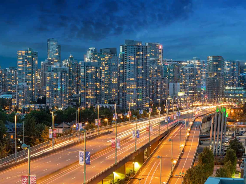 603 - 495 W 6th Avenue, Vancouver BC V5T 1K7