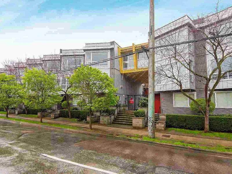 208 - 670 W 6th Avenue, Vancouver BC V5Z 1A3