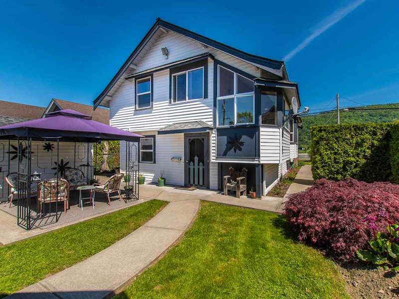 6878 Lougheed Highway, Agassiz BC V0M 1A1