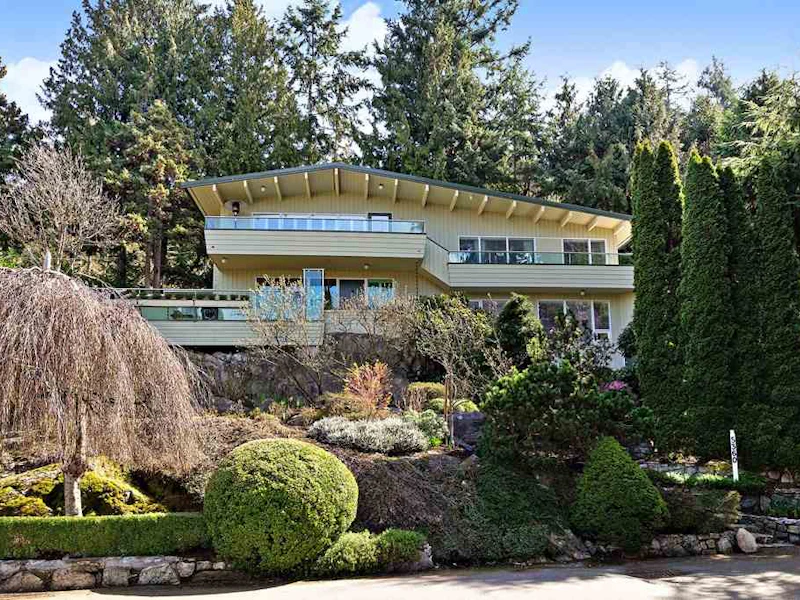 5360 Brookside Avenue, West Vancouver BC V7W 1N1