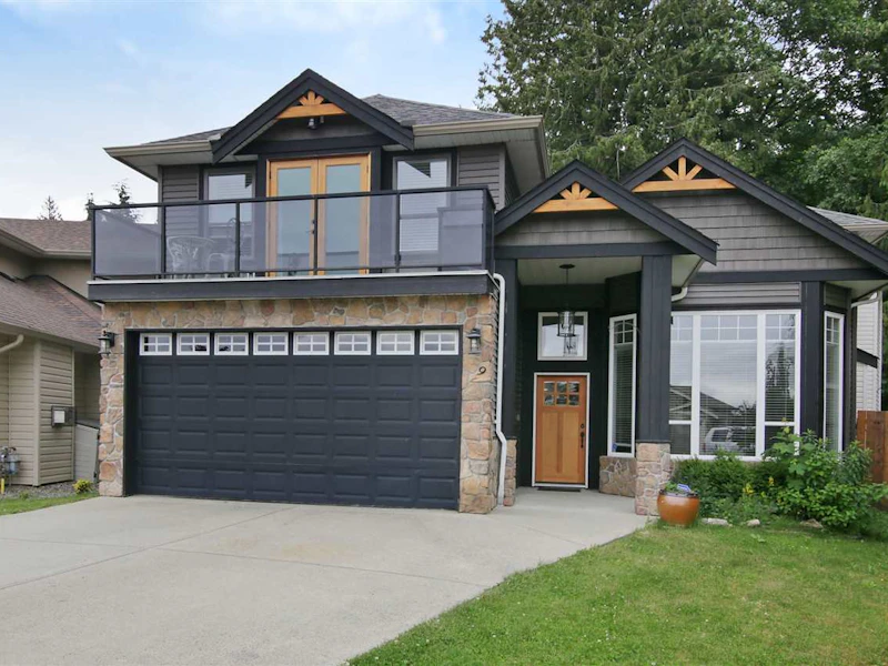 9 - 46450 Valleyview Road, Chilliwack BC V2R 0A9