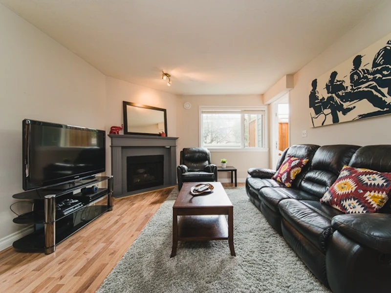 101 - 518 Thirteenth Street, New Westminster BC V3M 4L9
