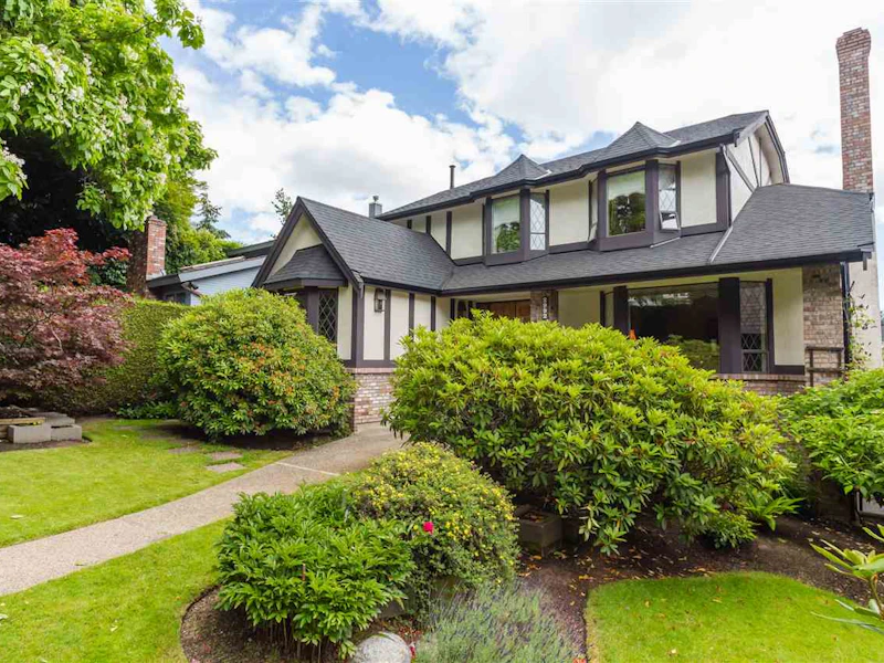 2992 W 43rd Avenue, Vancouver BC V6N 3J3