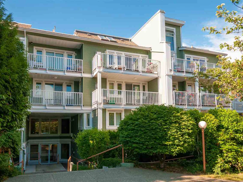 13 - 1949 W 8th Avenue, Vancouver BC V6J 1W2