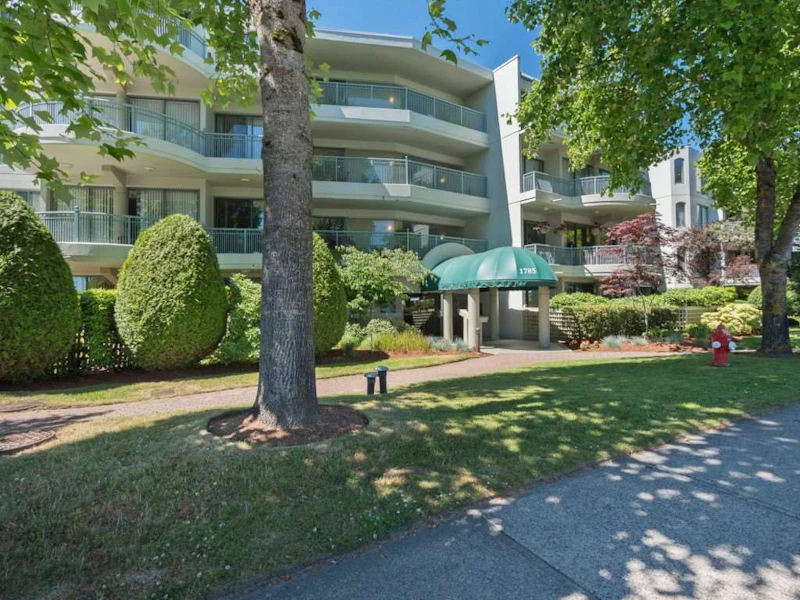 308 - 1785 Martin Drive, Surrey BC V4A 9T5