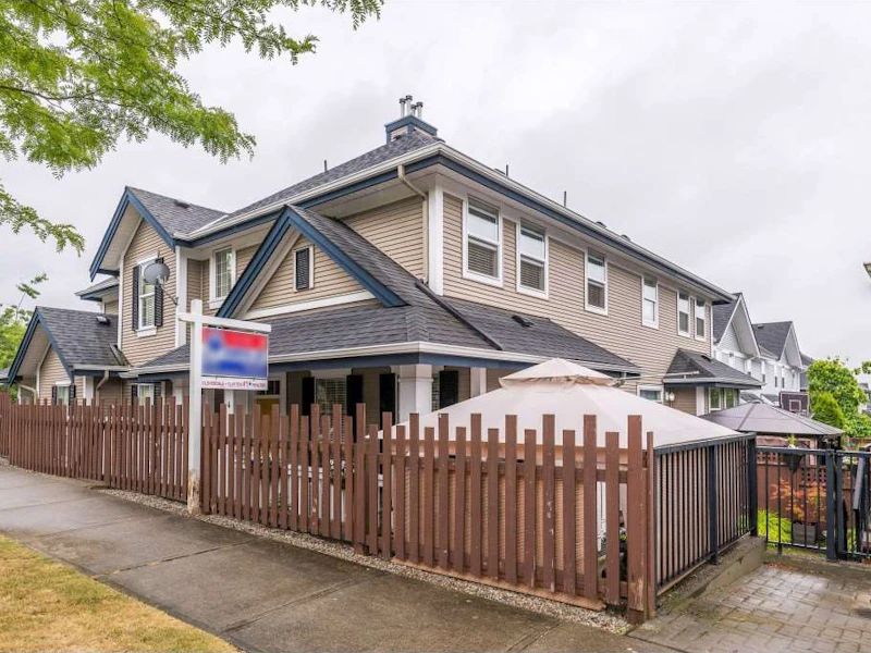 4 - 18087 70th Avenue, Surrey BC V3S 6X3